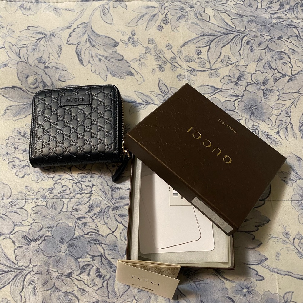 Gucci Microguccissima Wallet